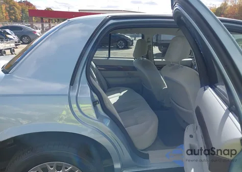 2004 Mercury Grand Marquis Gs from USA, damaged, VIN 2MEFM74WX4X621886